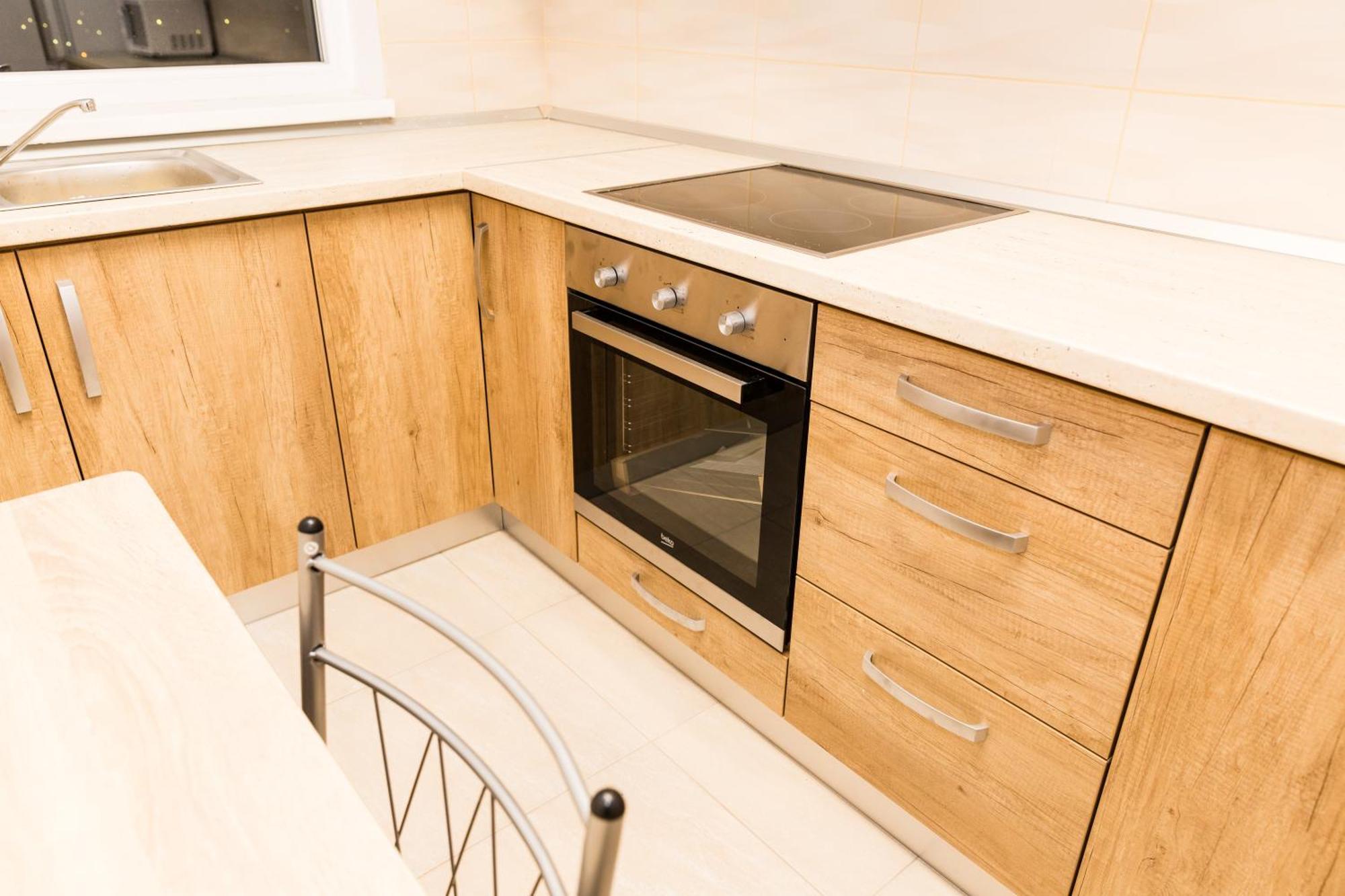 Urban Retreat Luxury Hideaway Apartment Oradea Ngoại thất bức ảnh