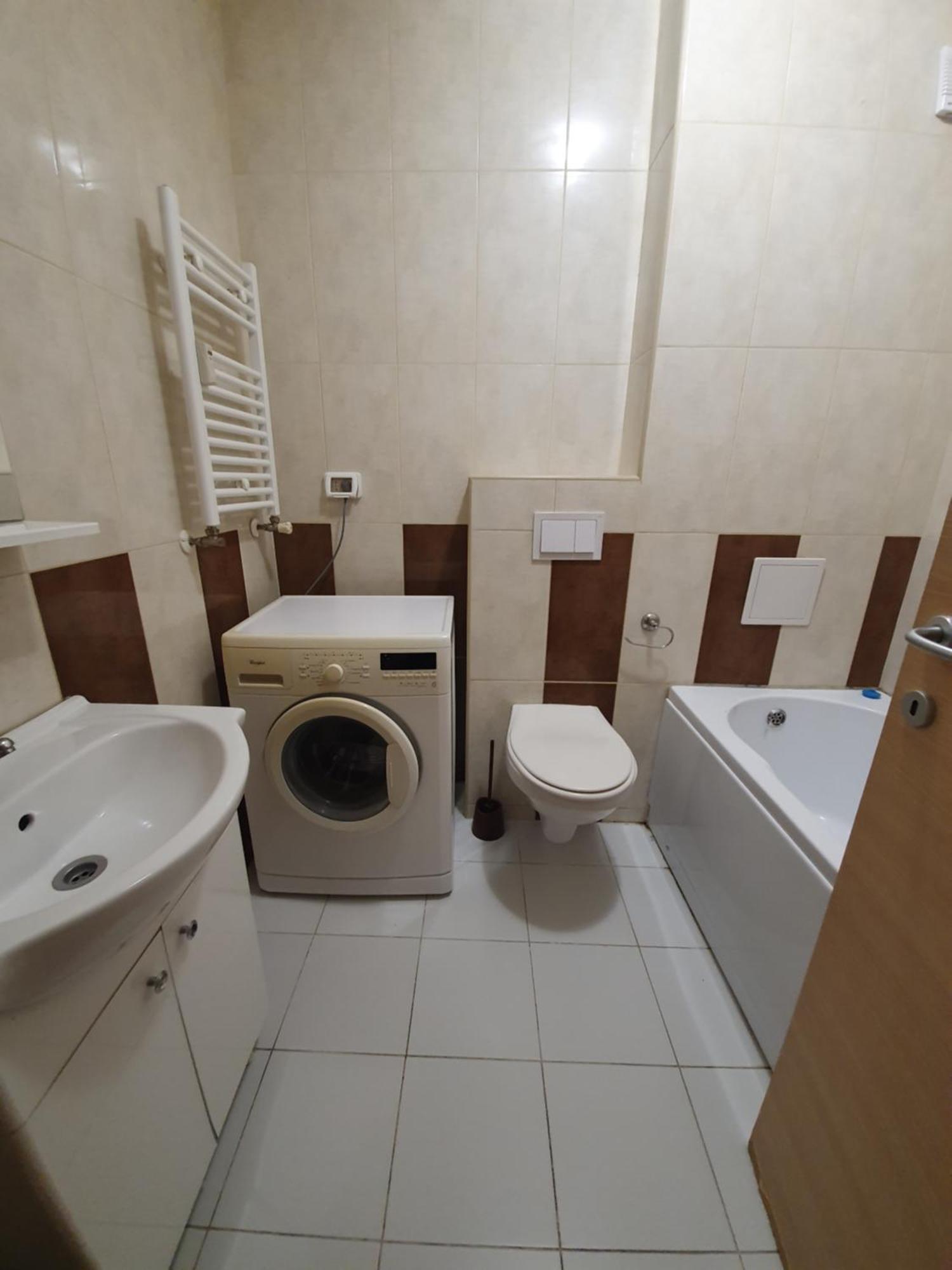 Urban Retreat Luxury Hideaway Apartment Oradea Ngoại thất bức ảnh