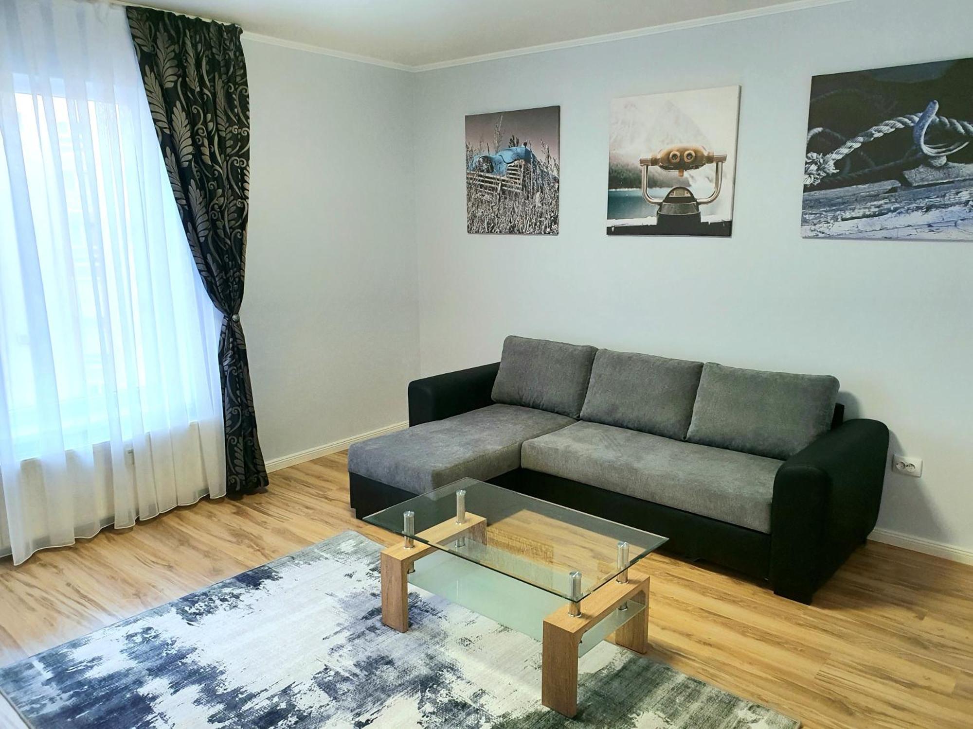 Urban Retreat Luxury Hideaway Apartment Oradea Ngoại thất bức ảnh